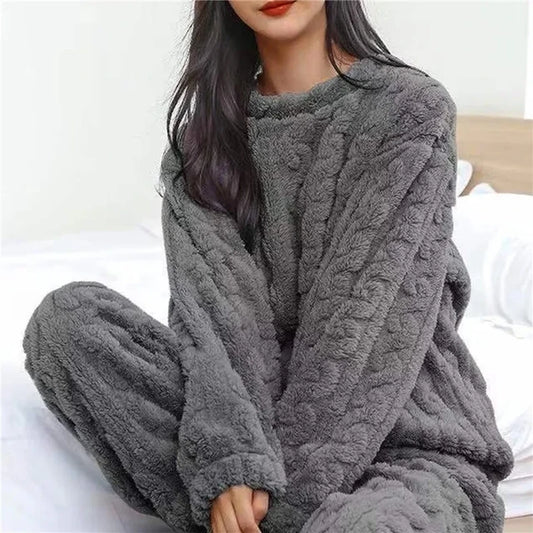 Women's Fluffy O-neck leisure pajamas